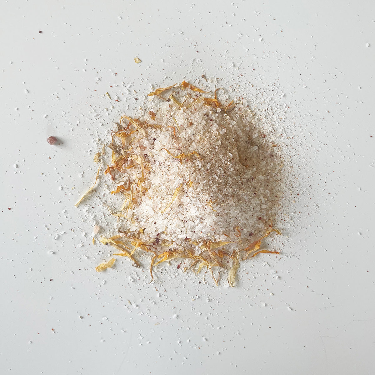 Soothe: Rosehip, Oat + Calendula Bath Soaking Salts